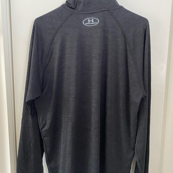 Under Armor 2 button hoodie - Picture 3 of 3